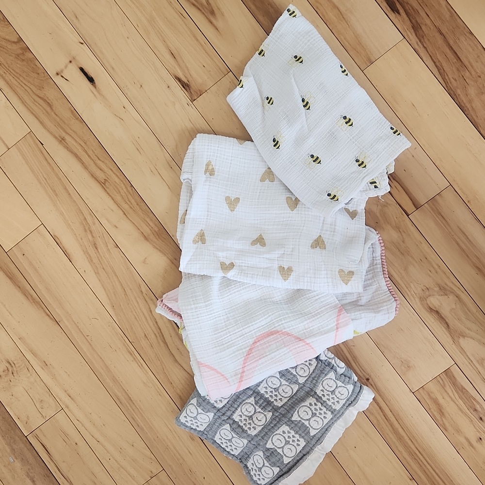 Muslin baby blankeys